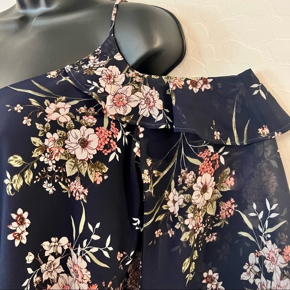 BLUE Floral Cold Shoulder Top - Picture 4 of 5